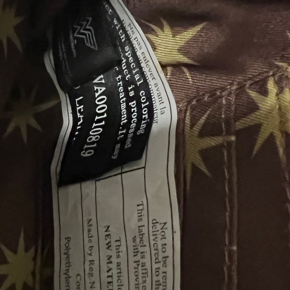 Loungefly DC Wonder Woman Wristlet Clutch – NEW! - Picture 3 of 4